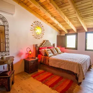 Casa Con Encanto En Alájar